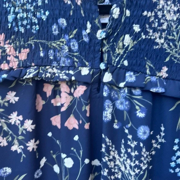 Westport Floral Blouse Small - Picture 2 of 3